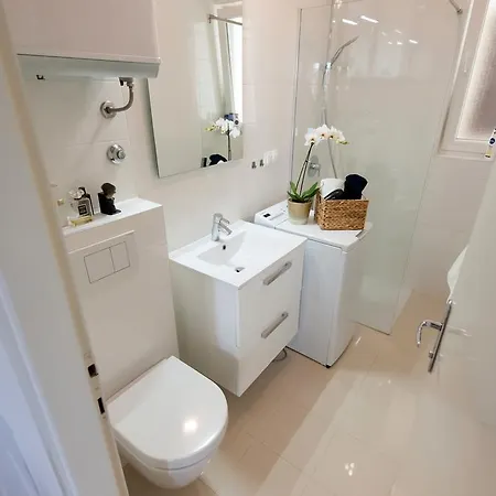 Apartment Charming Maraska