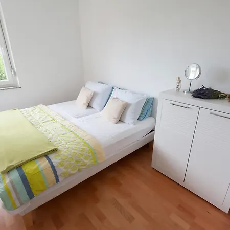 Apartment Charming Maraska